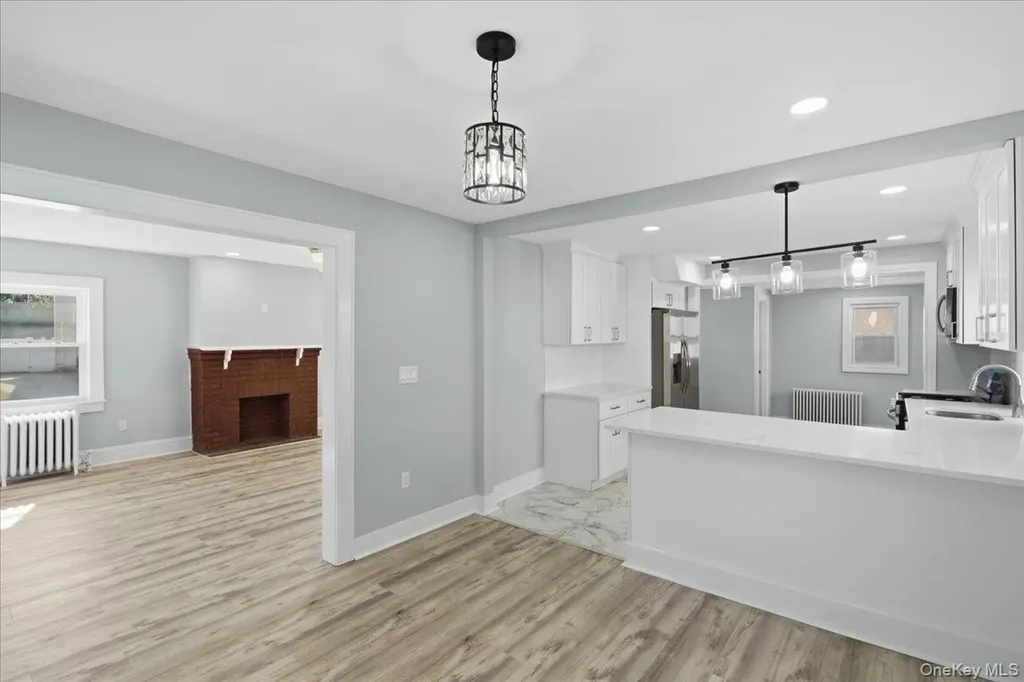 4 Hilton Street Lynbrook NY 11563