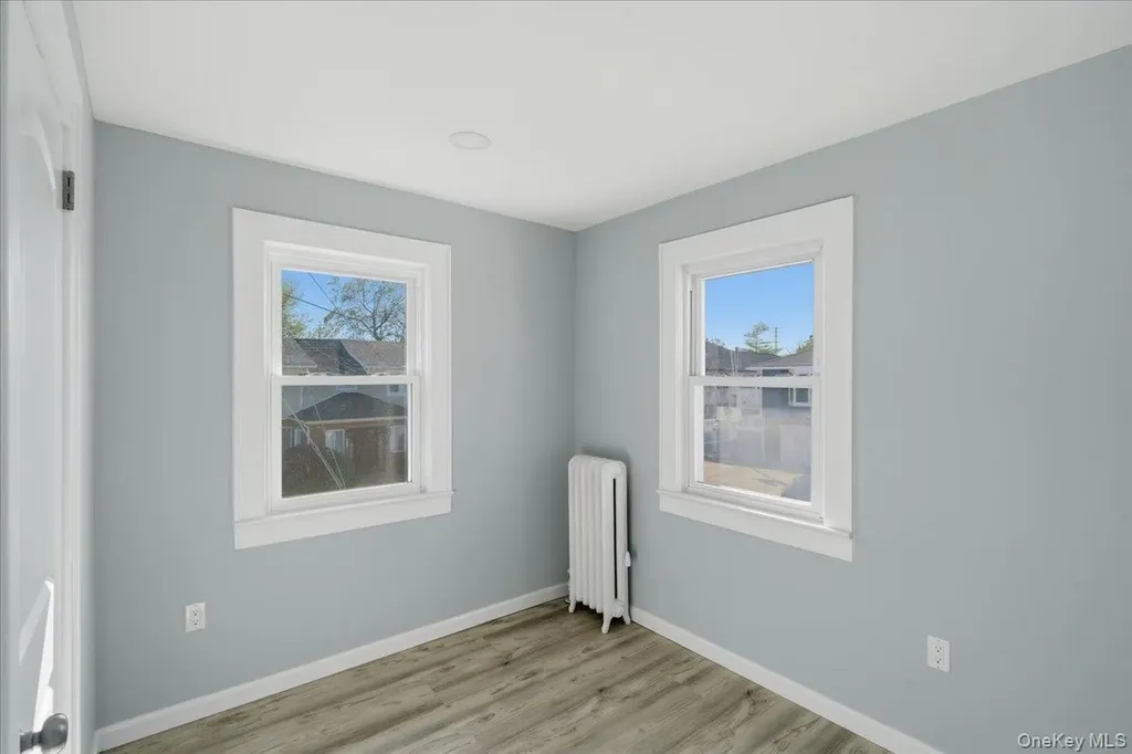 4 Hilton Street Lynbrook NY 11563