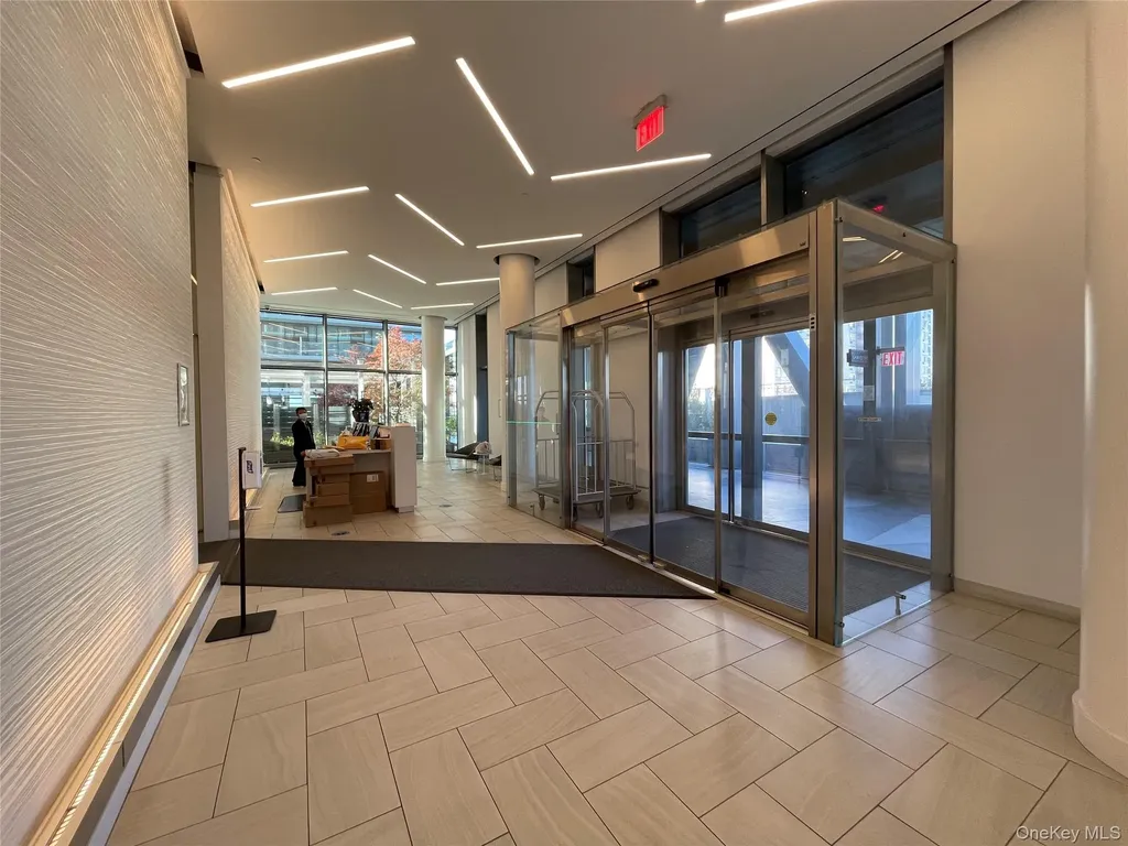 13101 40th Road Flushing NY 11354