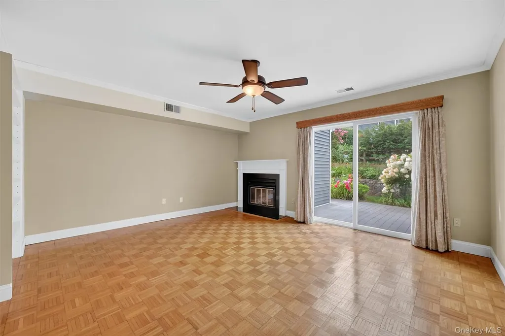 27 Waterview Estate Peekskill NY 10566