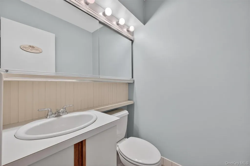 27 Waterview Estate Peekskill NY 10566