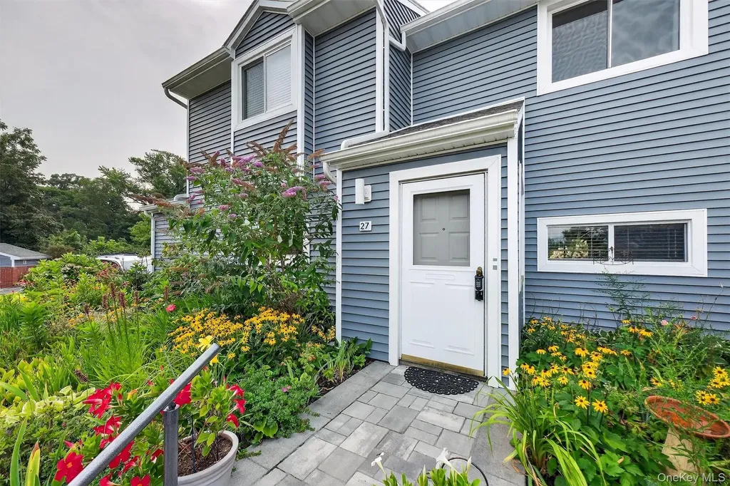 27 Waterview Estate Peekskill NY 10566
