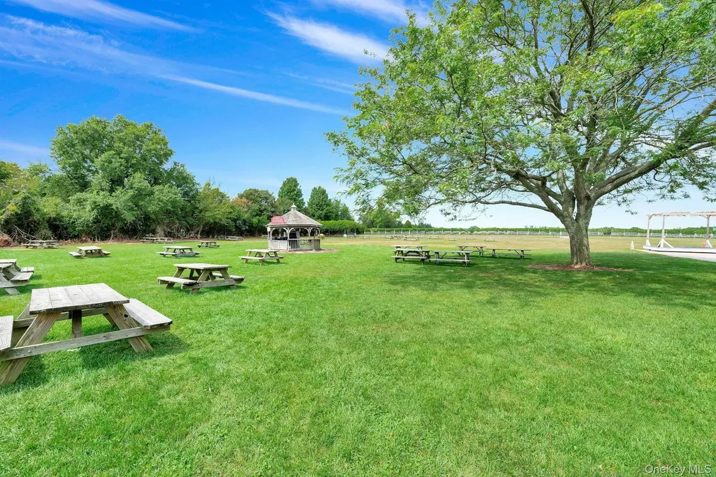 44075 Route 25 Peconic NY 11971