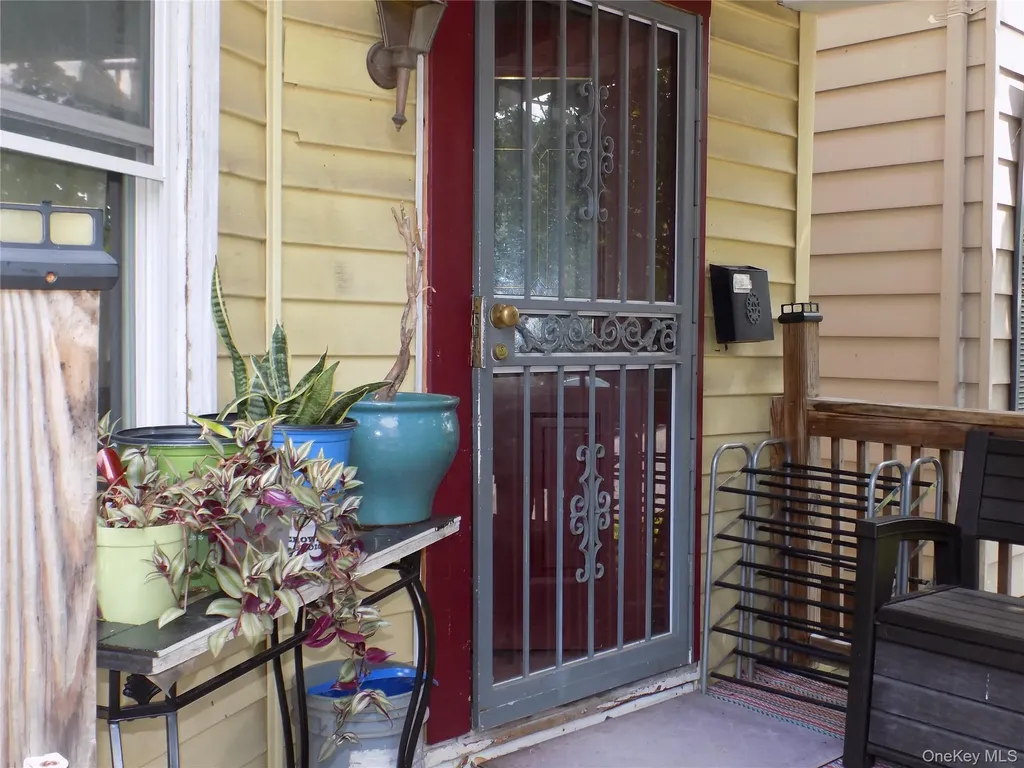 15 Thompson Street Poughkeepsie NY 12601