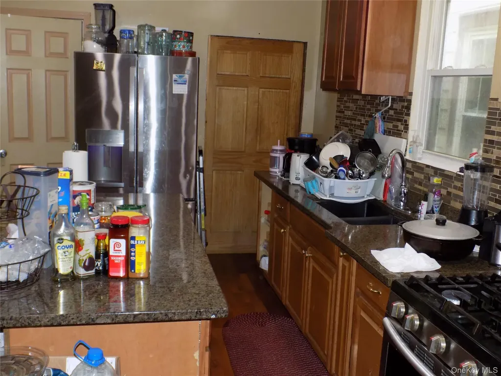 15 Thompson Street Poughkeepsie NY 12601