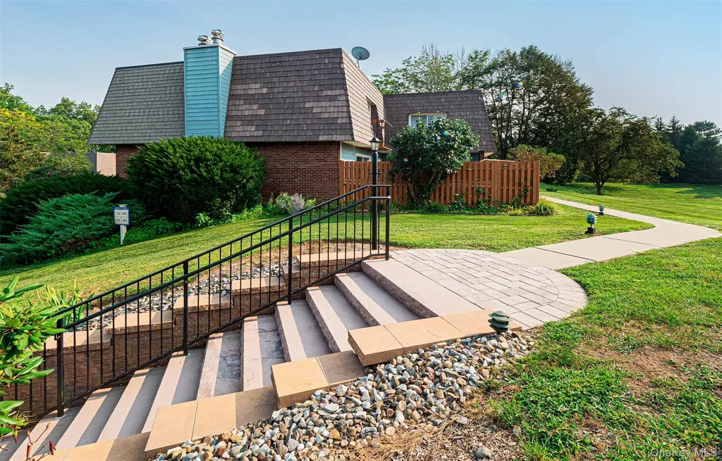 66 Laudaten Way Warwick NY 10990