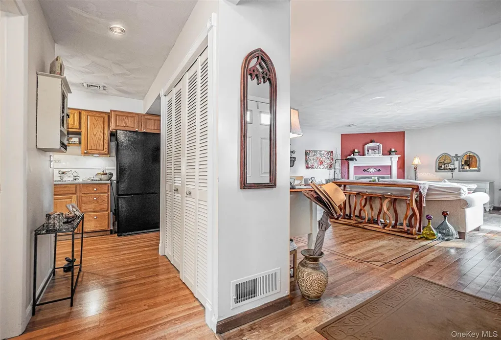 66 Laudaten Way Warwick NY 10990