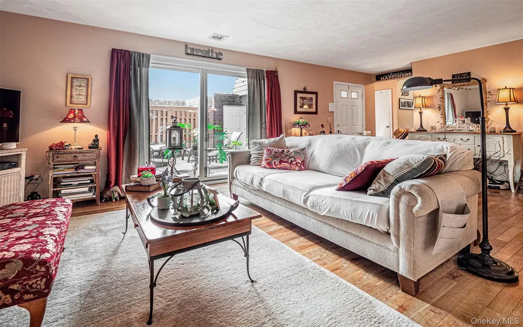 66 Laudaten Way Warwick NY 10990