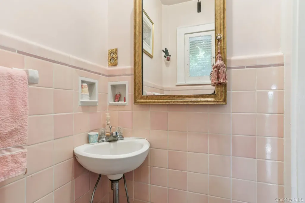 11 Corley Street Yonkers NY 10701
