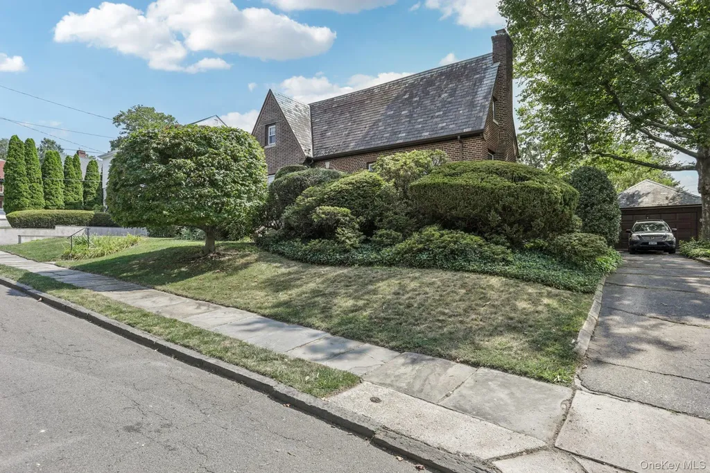 11 Corley Street Yonkers NY 10701