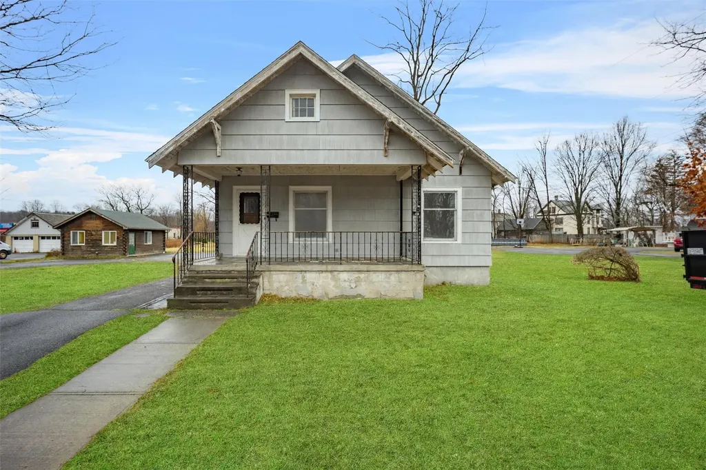 79 Maple Avenue Catskill NY 12414