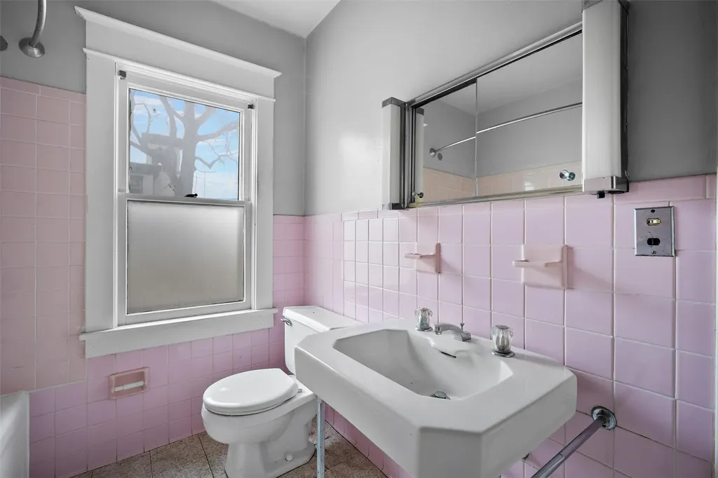 79 Maple Avenue Catskill NY 12414