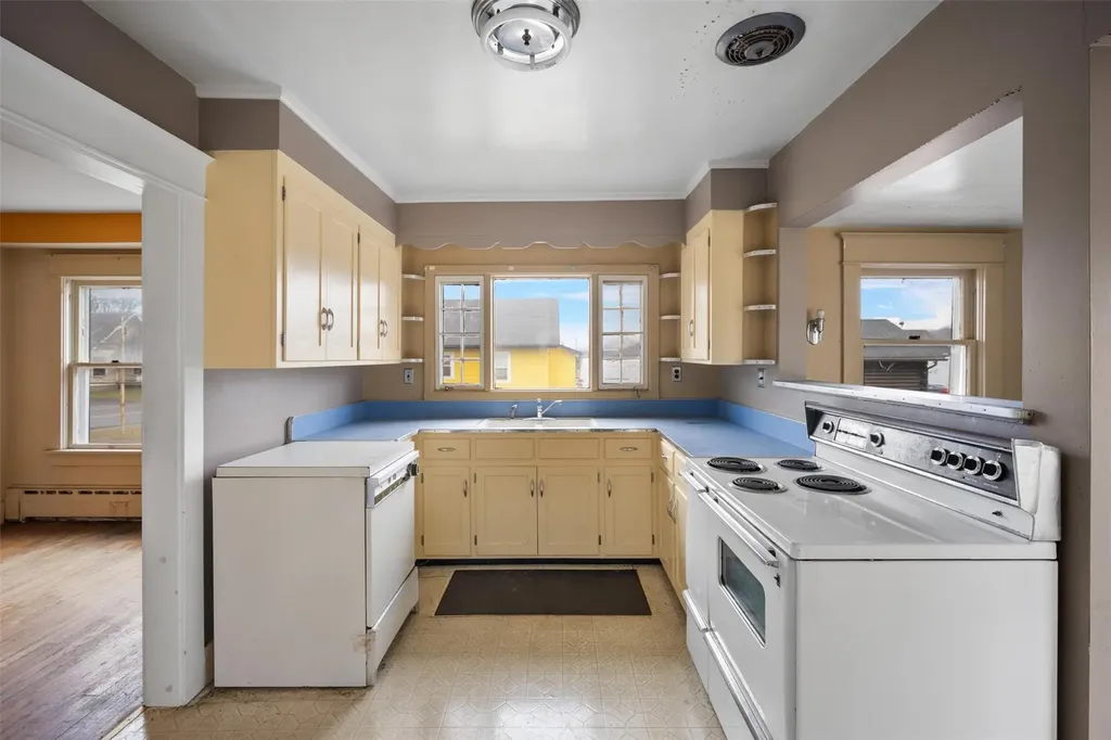 79 Maple Avenue Catskill NY 12414