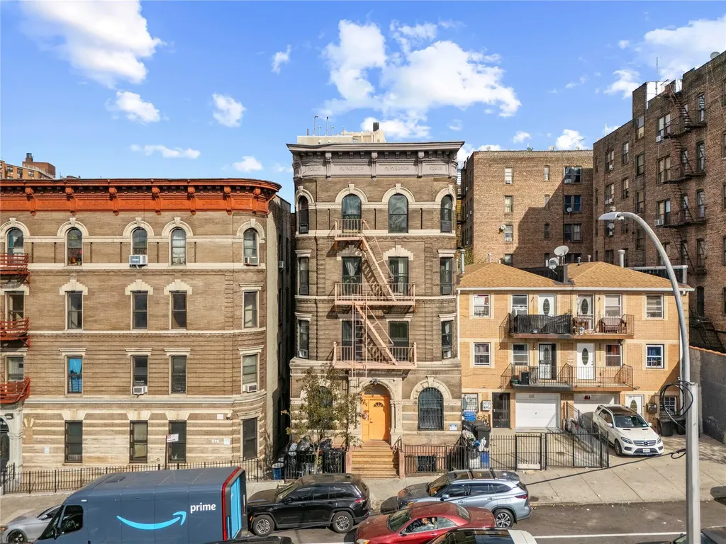 579 E 168th Street Bronx NY 10456