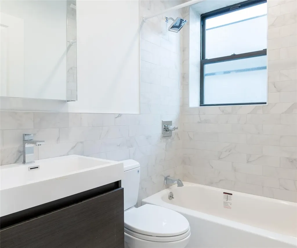 579 E 168th Street Bronx NY 10456