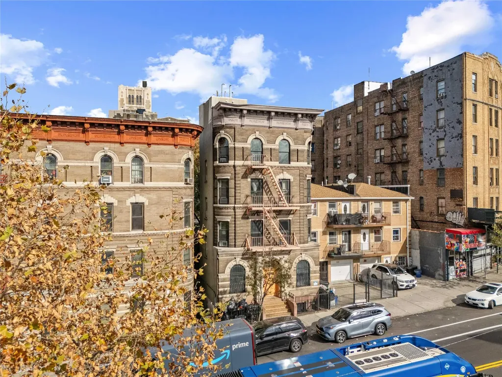 579 E 168th Street Bronx NY 10456