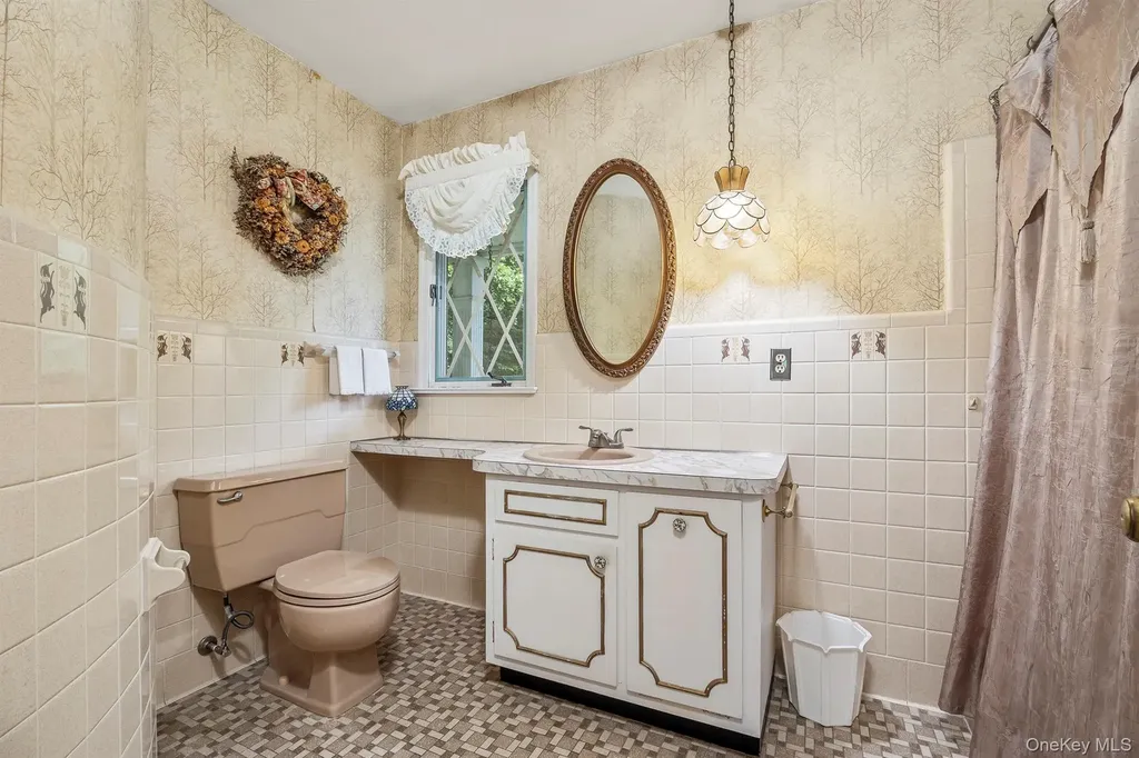 75 Hornbeck Road Poughkeepsie NY 12603