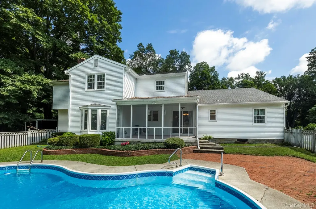 75 Hornbeck Road Poughkeepsie NY 12603