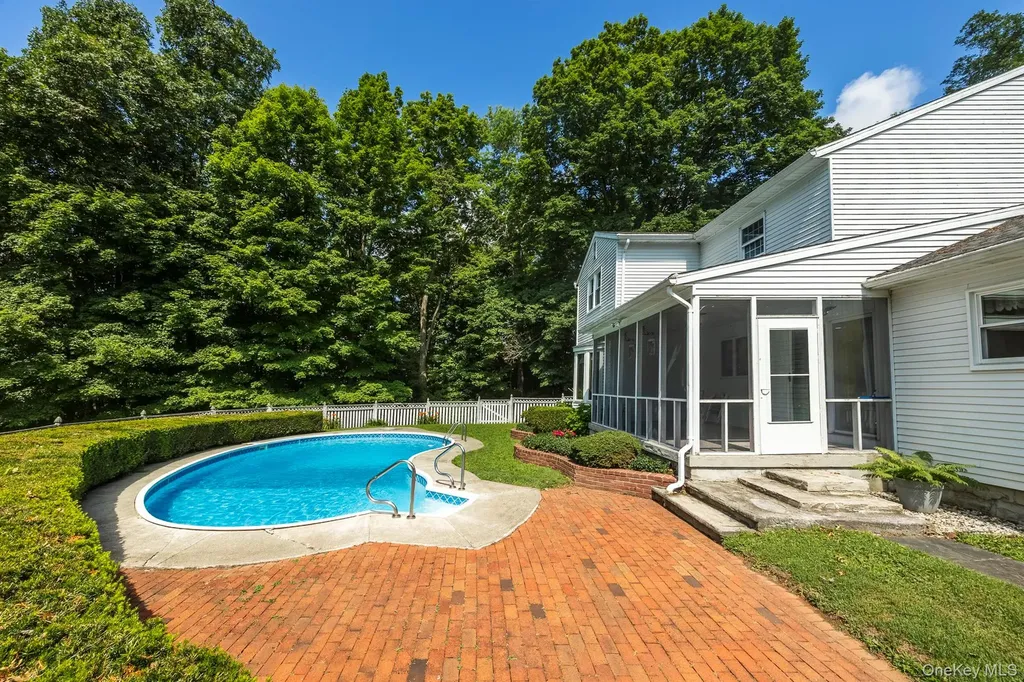 75 Hornbeck Road Poughkeepsie NY 12603