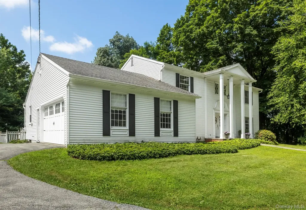 75 Hornbeck Road Poughkeepsie NY 12603