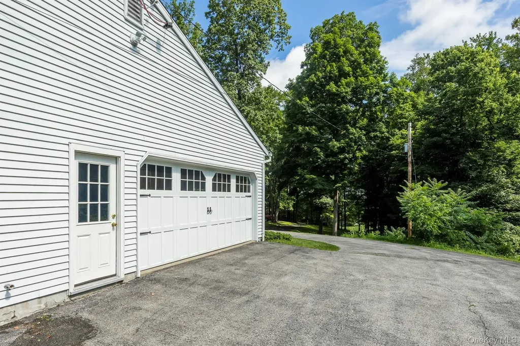 75 Hornbeck Road Poughkeepsie NY 12603
