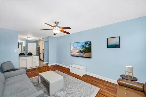221 Mcdonald Avenue Brooklyn NY 11218
