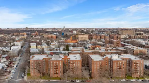 221 Mcdonald Avenue Brooklyn NY 11218