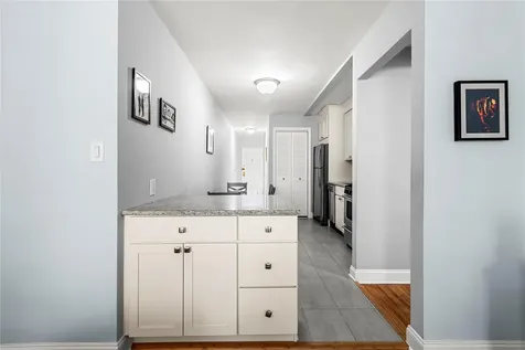 221 Mcdonald Avenue Brooklyn NY 11218