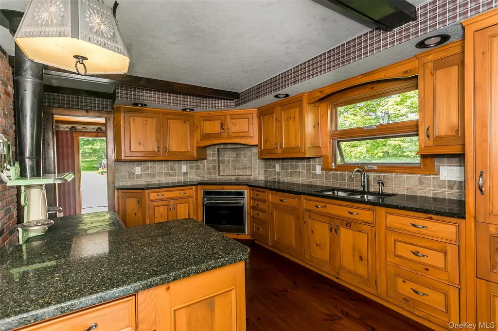 203 Samsonville Road Kerhonkson NY 12446