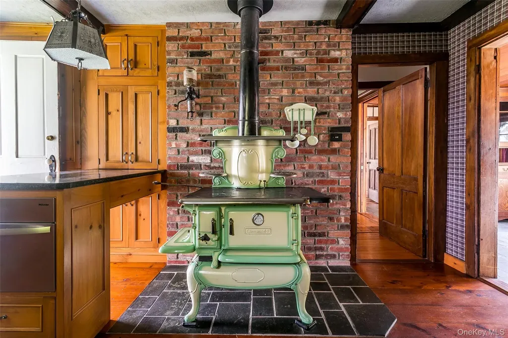 203 Samsonville Road Kerhonkson NY 12446