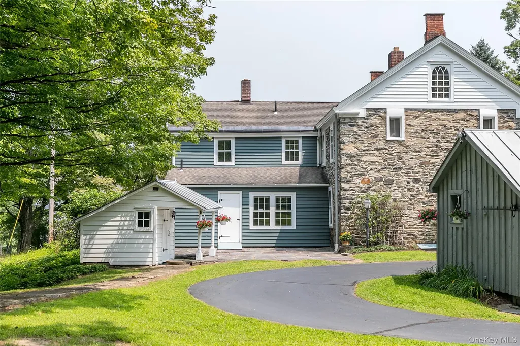 203 Samsonville Road Kerhonkson NY 12446