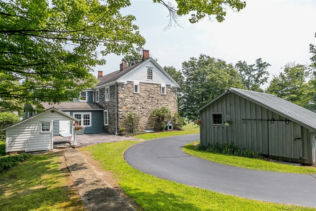 203 Samsonville Road Kerhonkson NY 12446