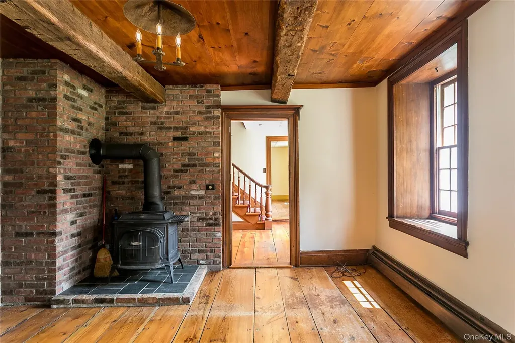 203 Samsonville Road Kerhonkson NY 12446