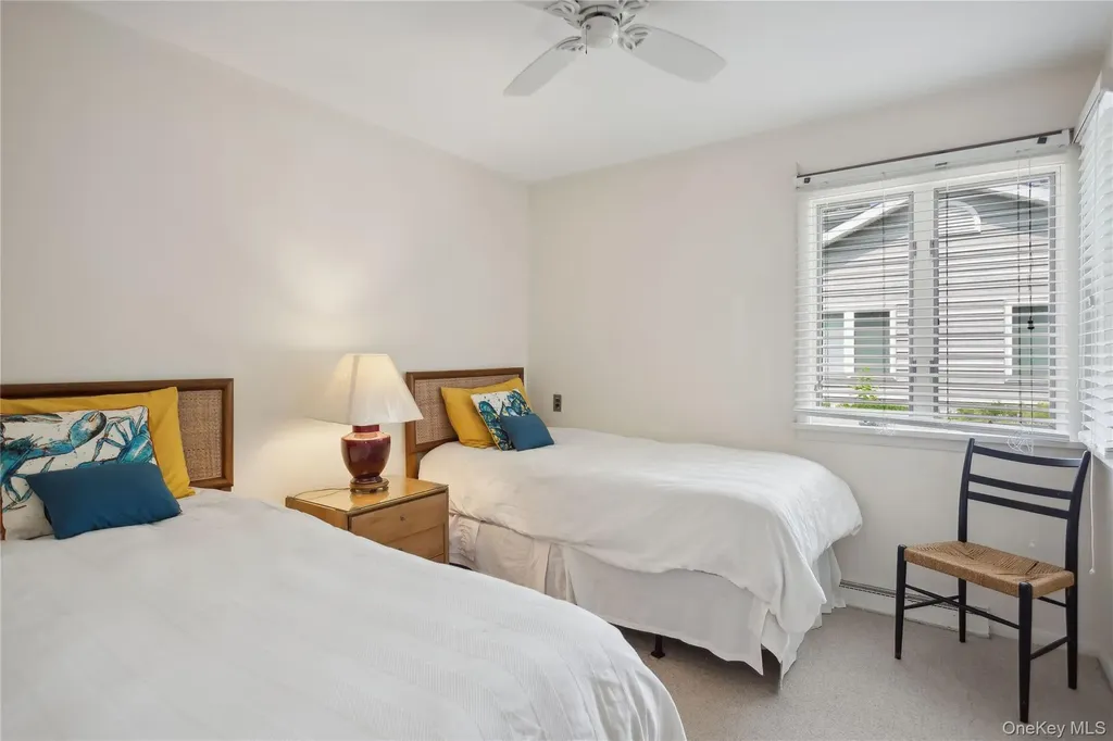 33 Beach Road Laurel NY 11948