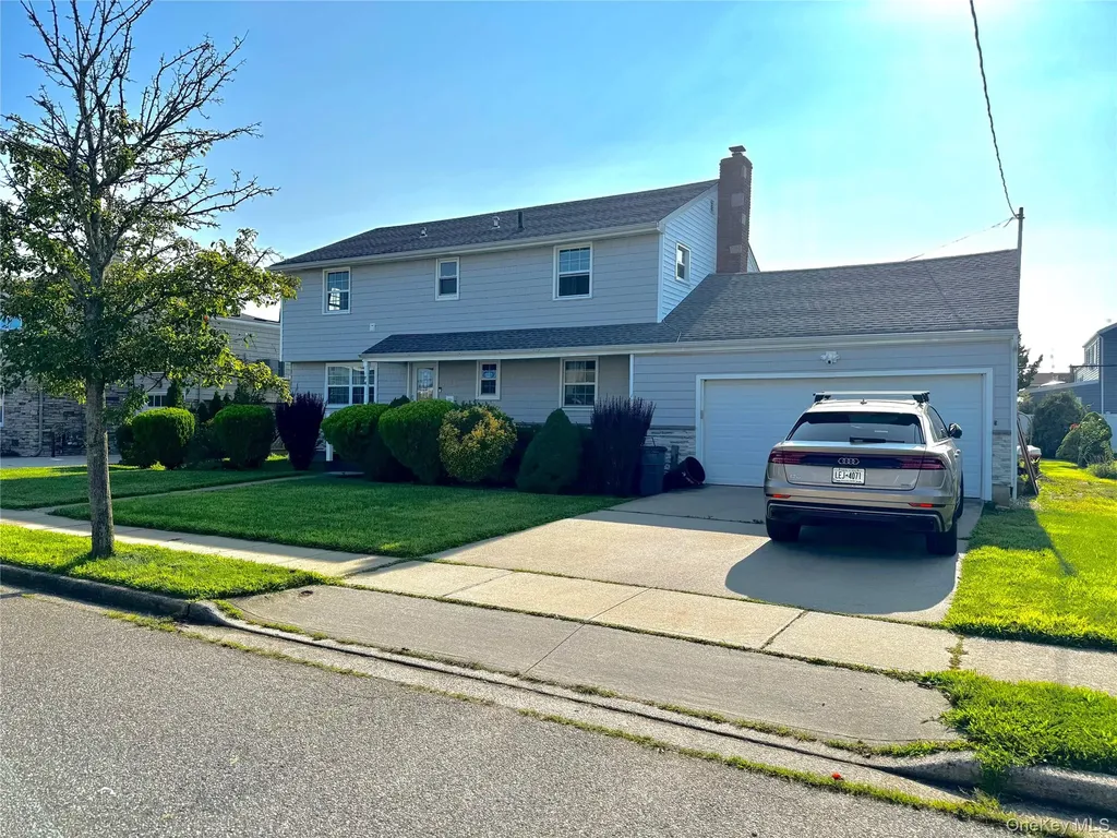 74 Lester Avenue Freeport NY 11520
