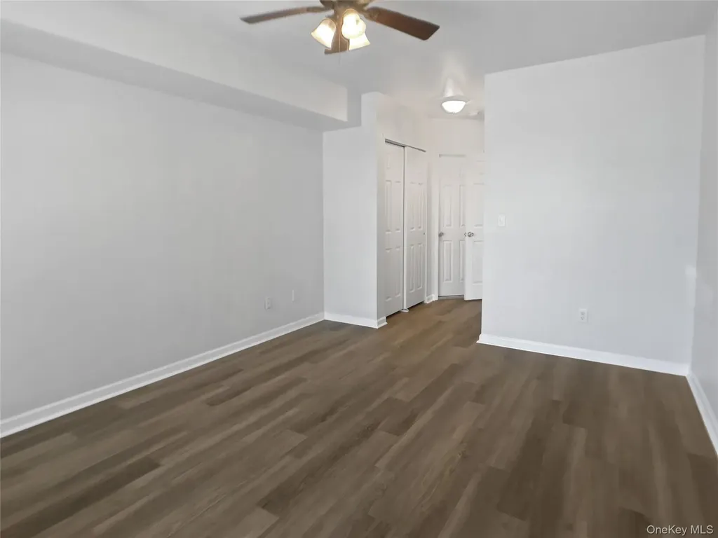5 Lori Lane Middle Island NY 11953