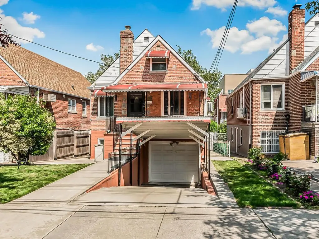 2548 Young Avenue Bronx NY 10469