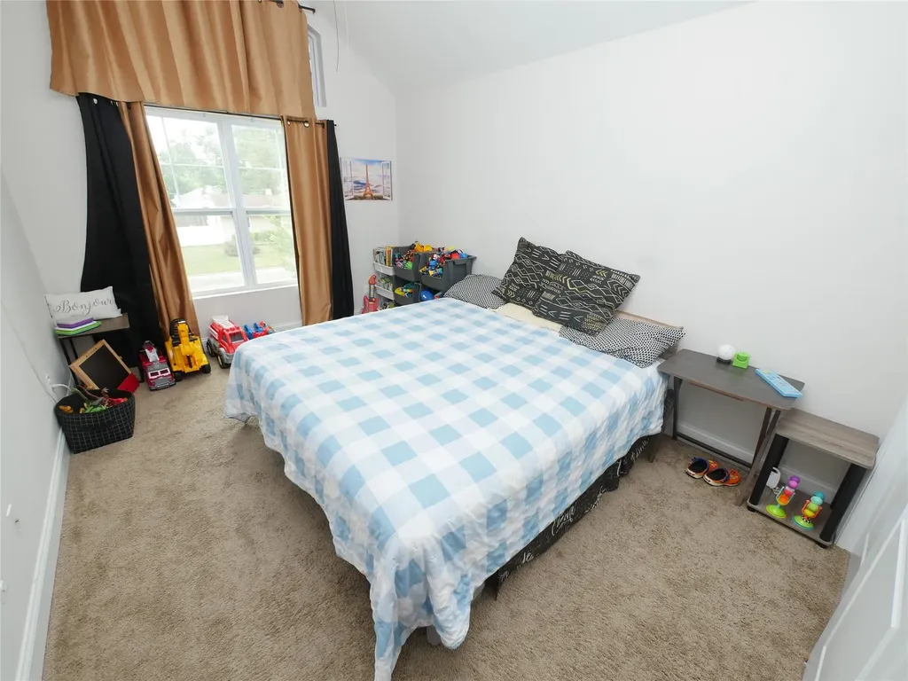 2405 Fire Avenue Medford NY 11763