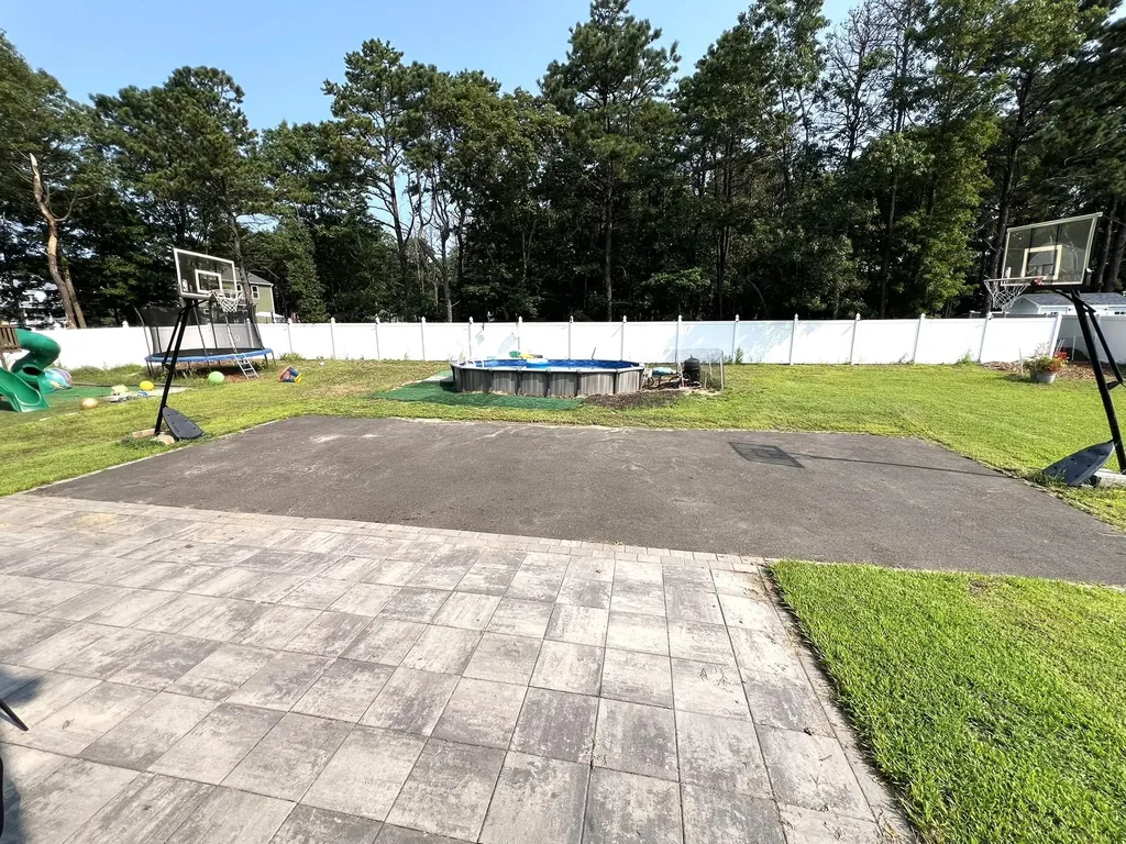 2405 Fire Avenue Medford NY 11763