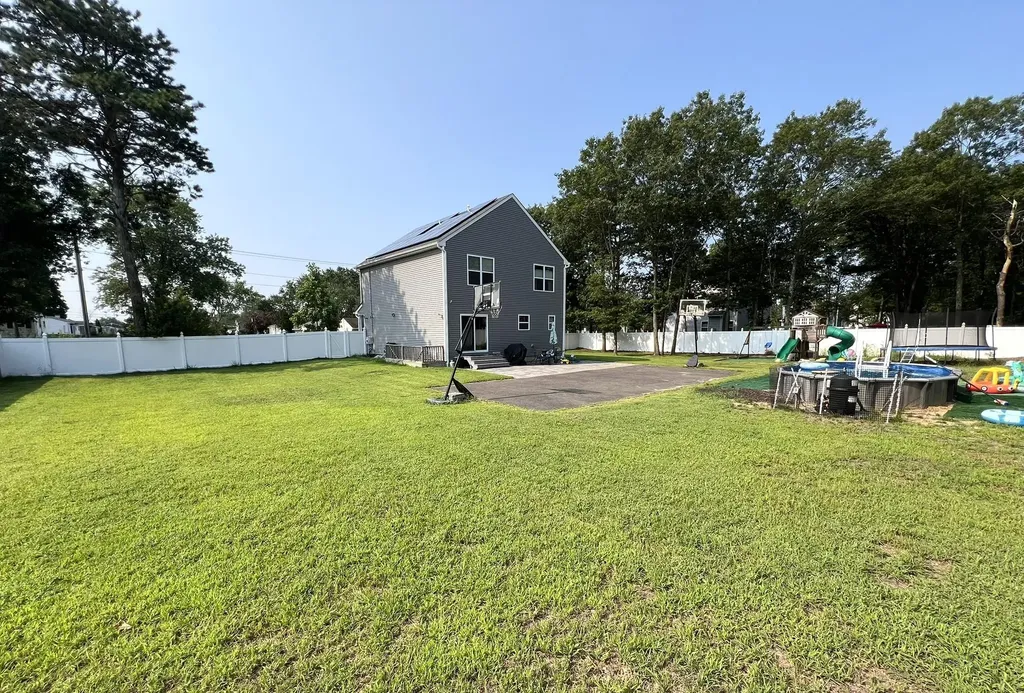 2405 Fire Avenue Medford NY 11763