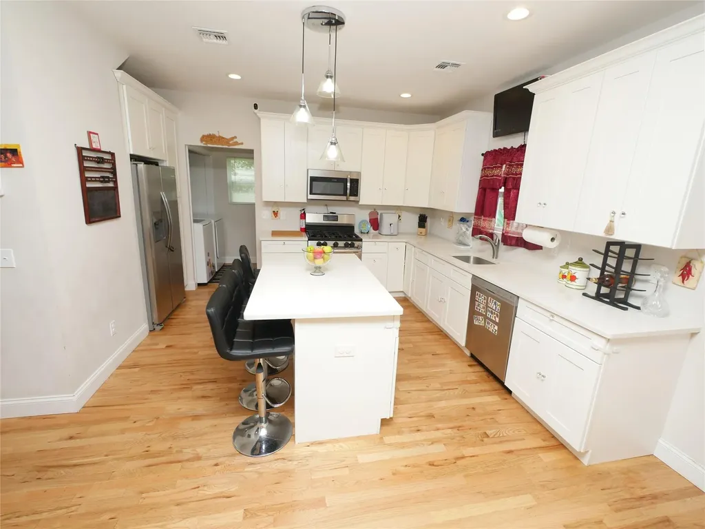 2405 Fire Avenue Medford NY 11763