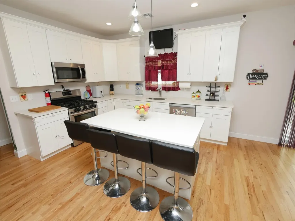 2405 Fire Avenue Medford NY 11763