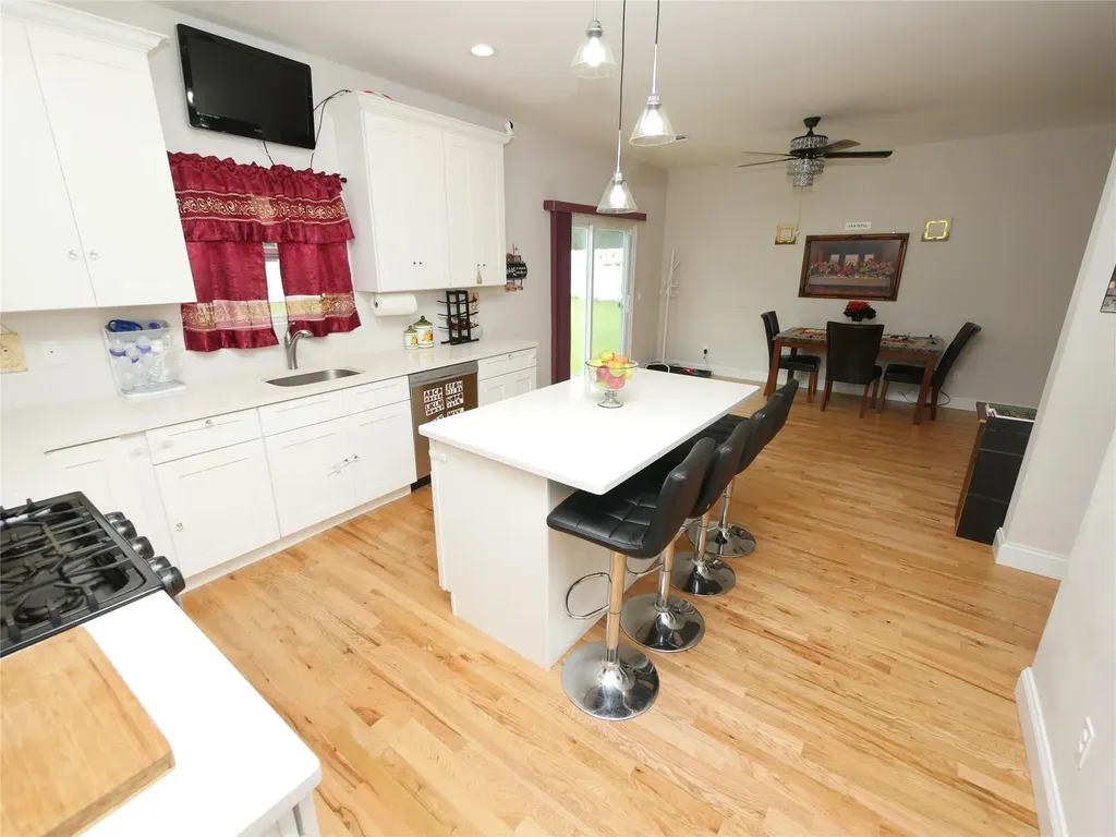 2405 Fire Avenue Medford NY 11763
