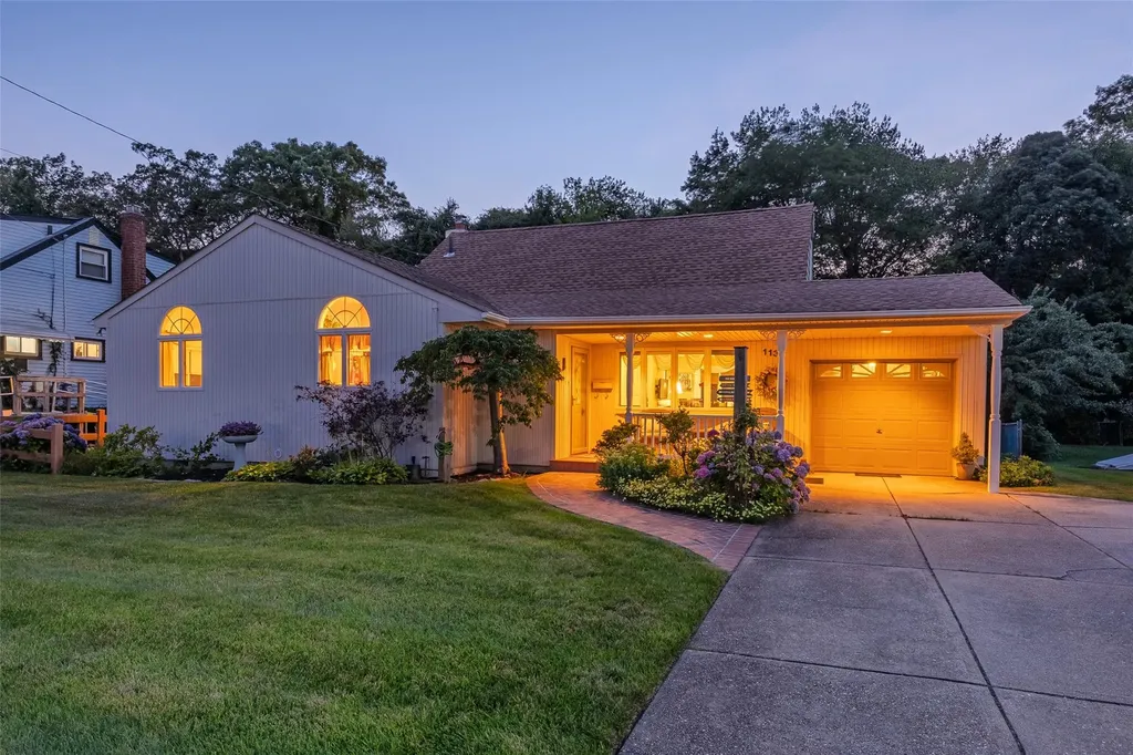 1130 Lakeshore Drive Massapequa Park NY 11762