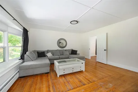 83 Old Post Road Staatsburg NY 12580