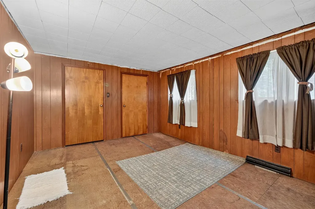 33 Fourth Street Godeffroy NY 12729