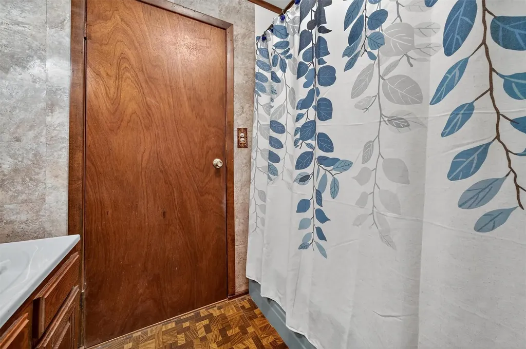 33 Fourth Street Godeffroy NY 12729