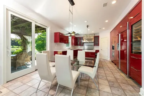 53 Pembroke Drive Glen Cove NY 11542