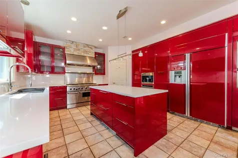 53 Pembroke Drive Glen Cove NY 11542