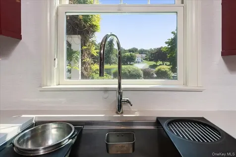 53 Pembroke Drive Glen Cove NY 11542
